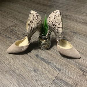 NWOT Steve Madden Suede/Snakeskin Taupe High Heel